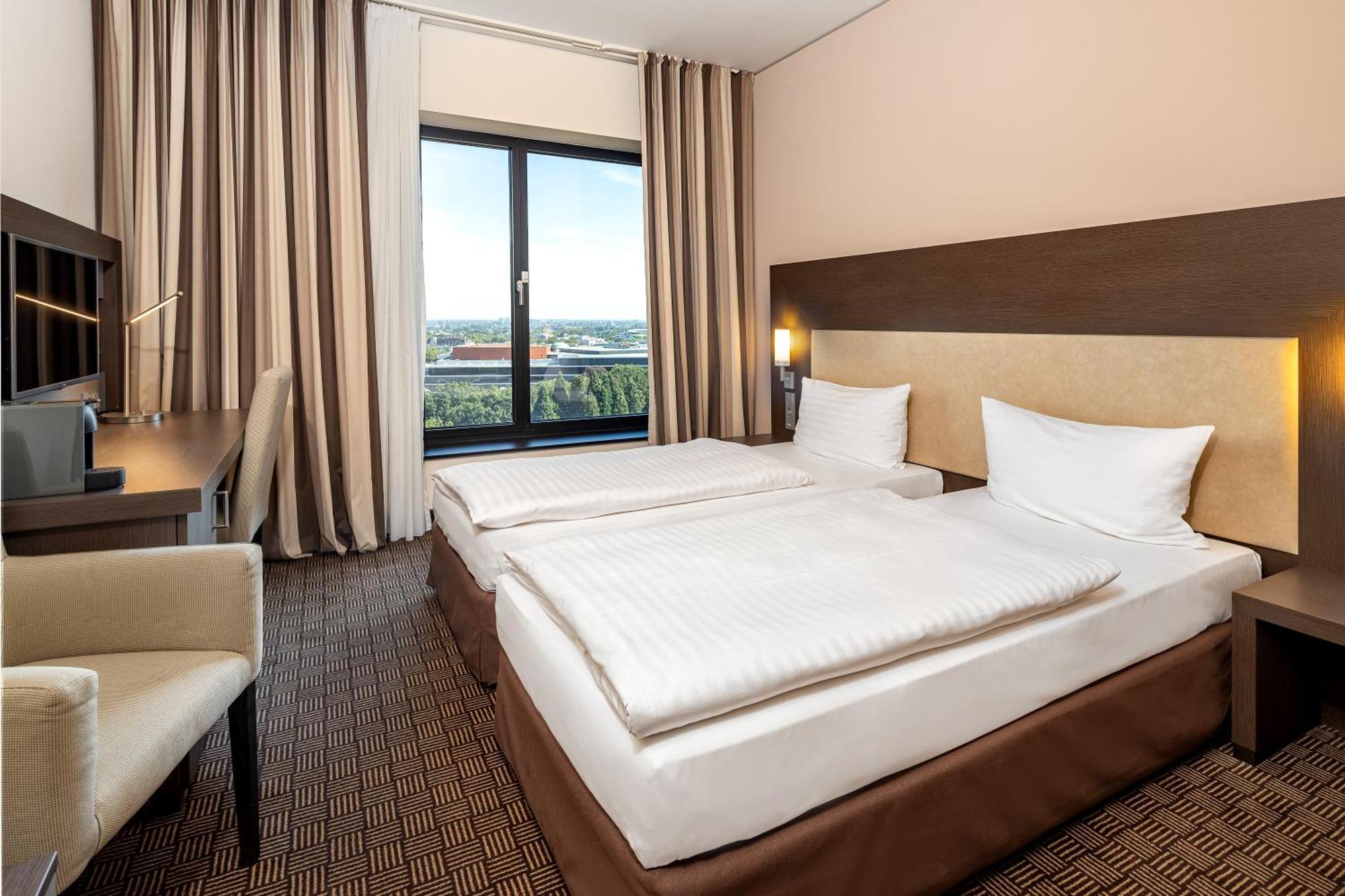 Intercityhotel Hamburg Dammtor-Messe Luaran gambar