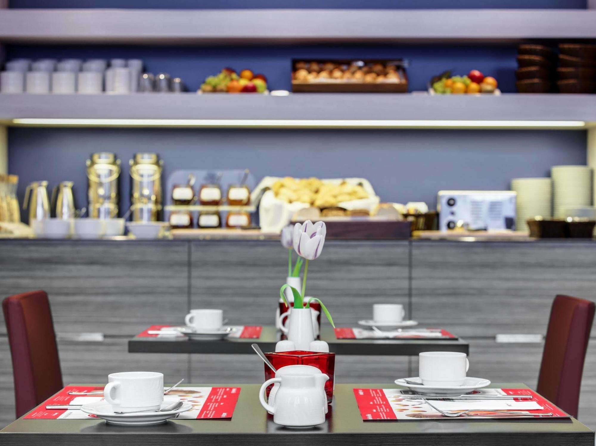 Intercityhotel Hamburg Dammtor-Messe Luaran gambar